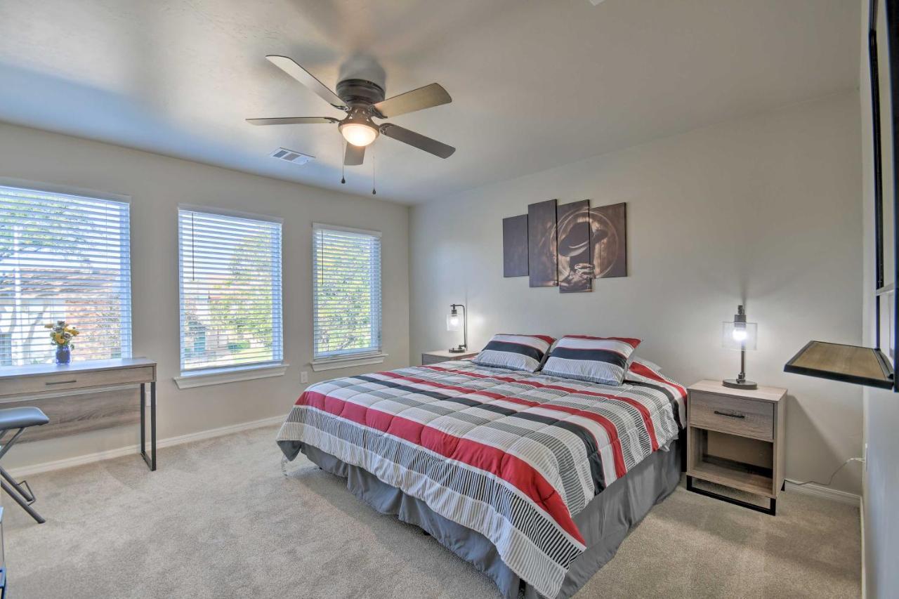 Bright Amarillo Townhome Near Parks And Town! Extérieur photo