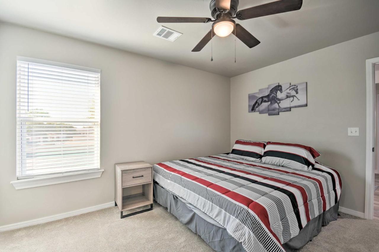 Bright Amarillo Townhome Near Parks And Town! Extérieur photo